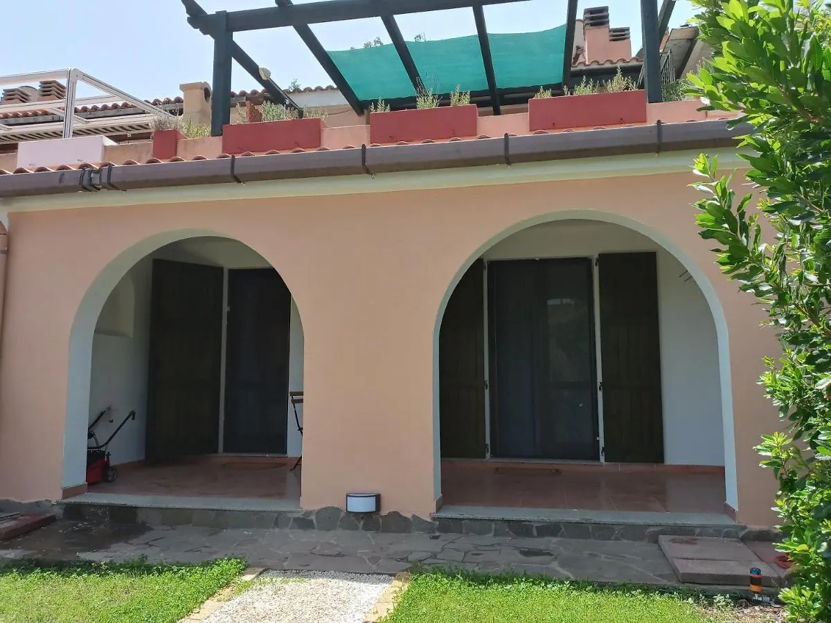Willa Fisky House Domus De Maria Dom wakacyjny